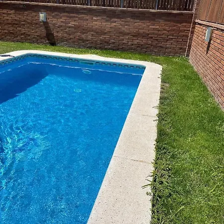 Moderno Con Piscina En Holiday home *