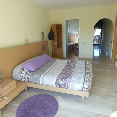 Moderno Con Piscina En Дом отдыха Калафелл