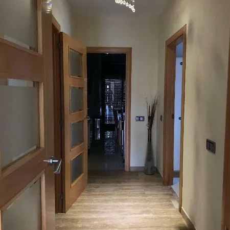 Moderno Con Piscina En Калафелл